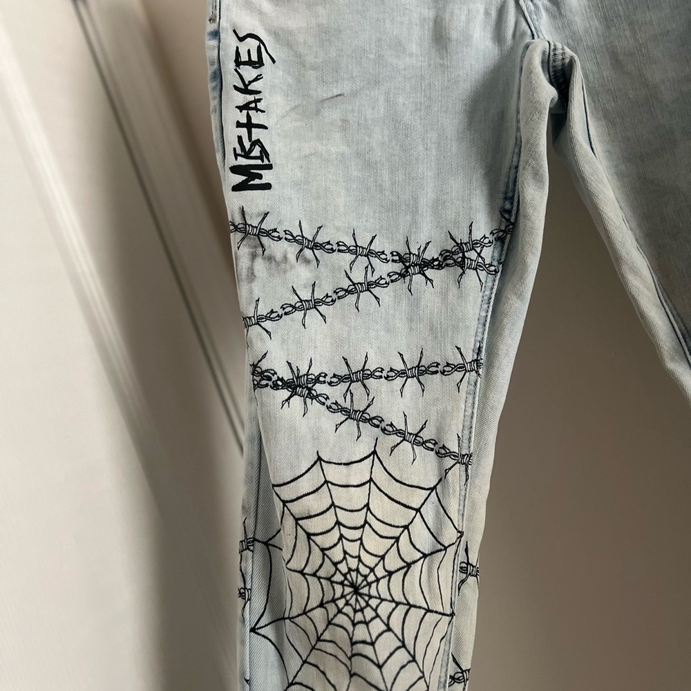 Ninth Hall Rogue Skinny Light Wash Jeans - Picture 4 of 11